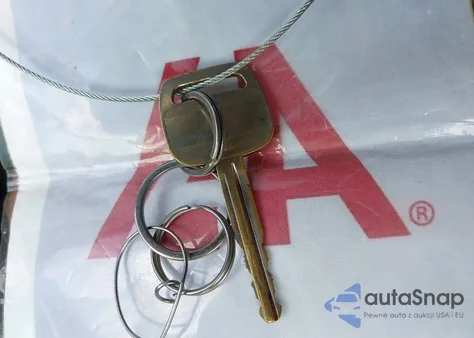 2003 Toyota Camry Le из США, поврежденный, VIN 4T1BE32K33U667857